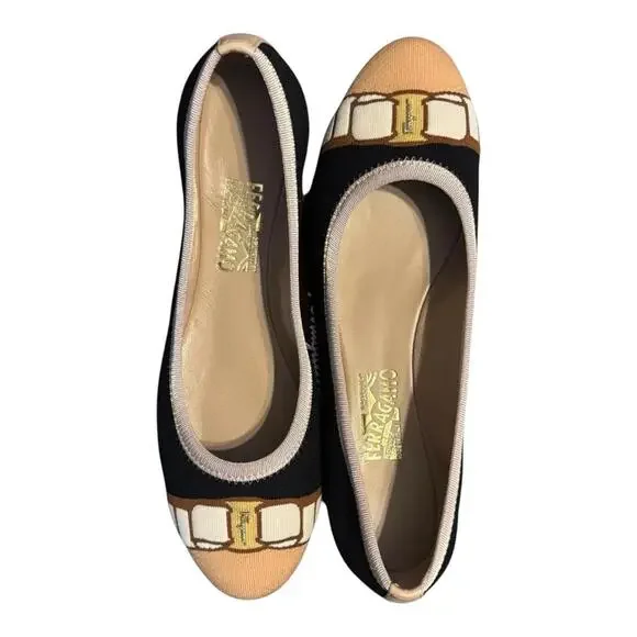 NIB Salvatore Ferragamo Varina Flats Black Cream Bow Ballet Shoes Sz 8.5 Fabric - Picture 2 of 7